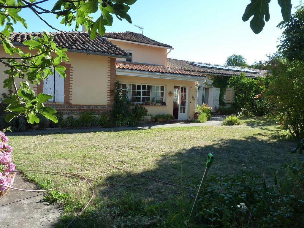 Le Soubiran Bed and Breakfast Berat Exteriör bild
